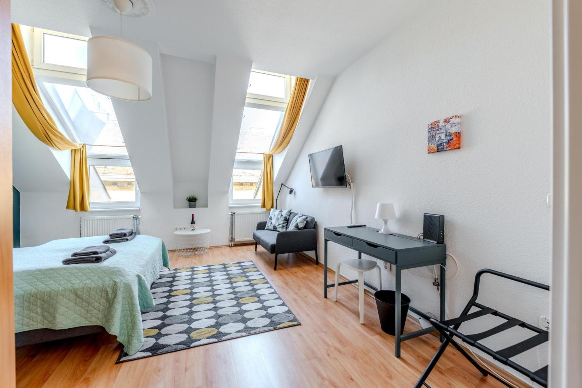 Cozy Flat In The Heart Of Buda Budapest Eksteriør billede